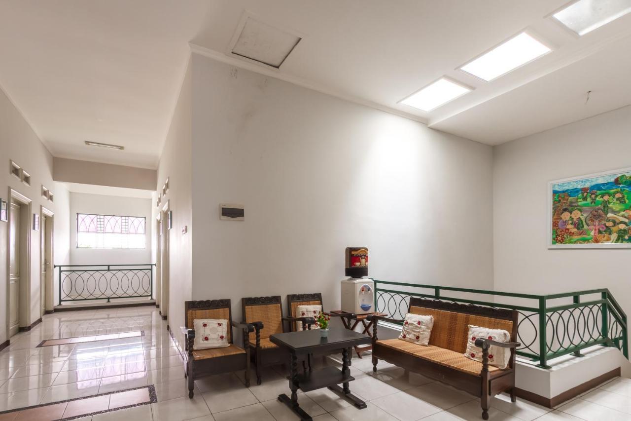 Wisma tamu Koolkost Syariah @ Taman Nusa Indah Malang